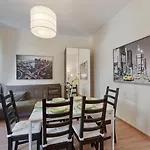 Rodzinny 14 *