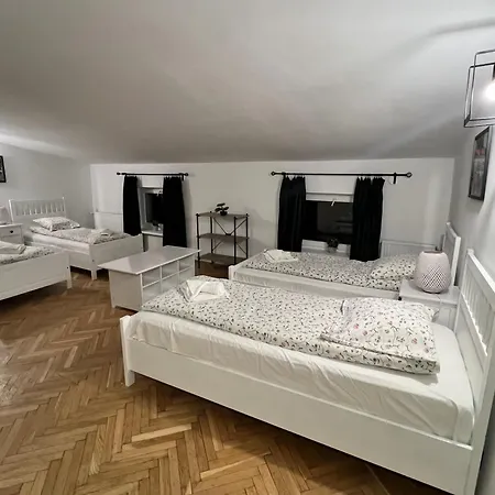 Rodzinny 14 Apartamento Cracóvia